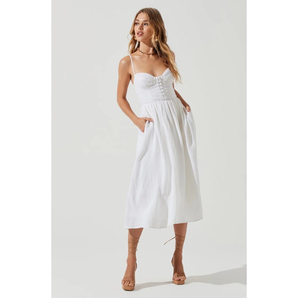 Astr The Label Ferreira Sweetheart Midi Dress in White Size L